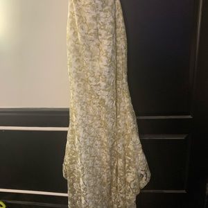 Wedding dress. White and gold strapless.